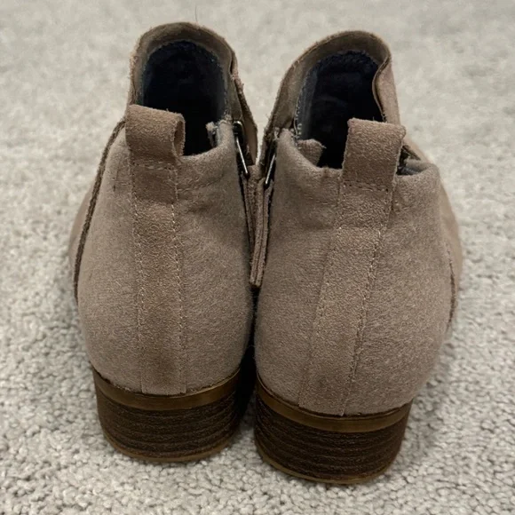 Toms booties size 5.5 - Picture 3 of 7